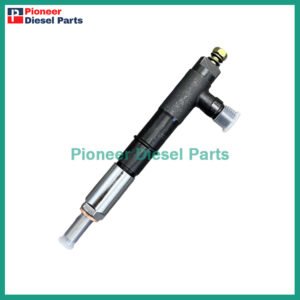 Diesel Injector 1G772-53000 Fit for Kubota V3307 Engine M5040DT M5040F M6040F M7040F