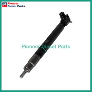 Diesel Injector 7008498 fit for Bobcat S450 S510 S530 S630 S650 T450 T550 T630 T650 Doosan Teir 4 Engine D24 D18