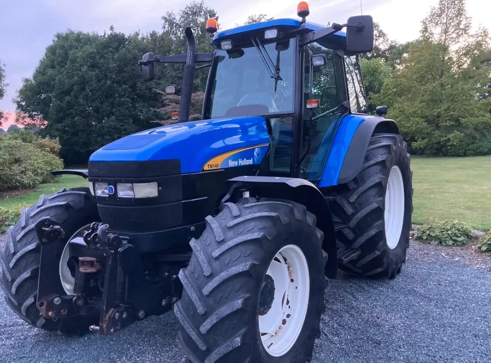New Holland TM140 Tractor